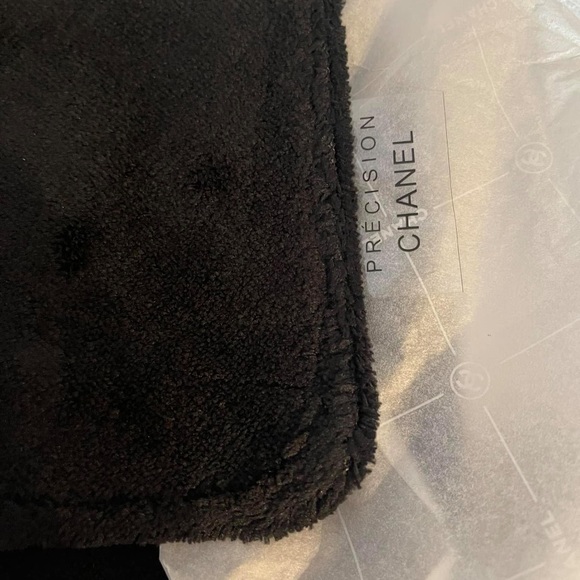 Also available in black - Picture 7 of 8